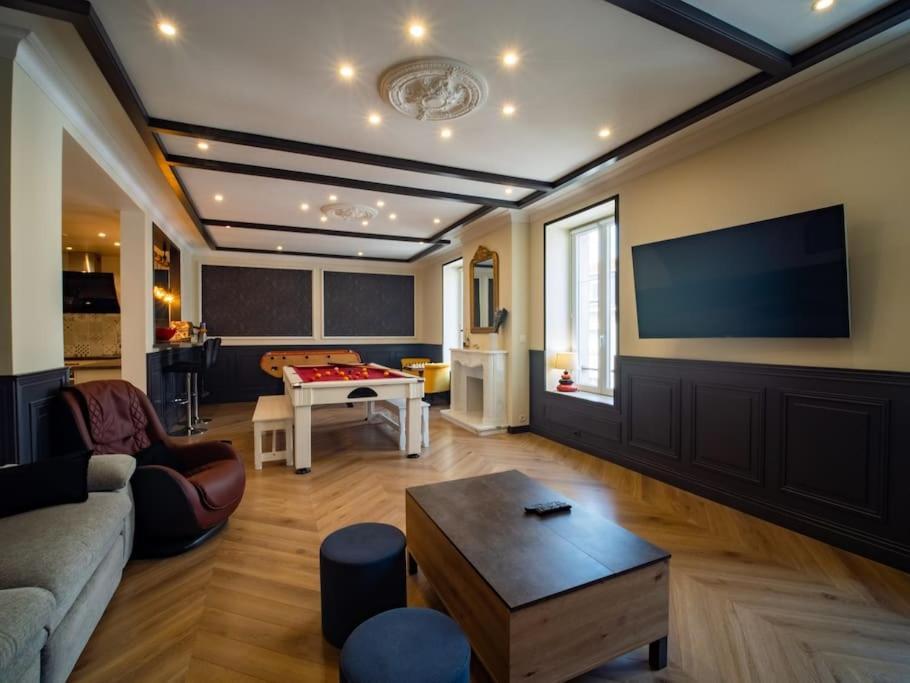 Mega Jeanne D'Arc Billard Baby Foot Logements Insolites Nancy Dış mekan fotoğraf